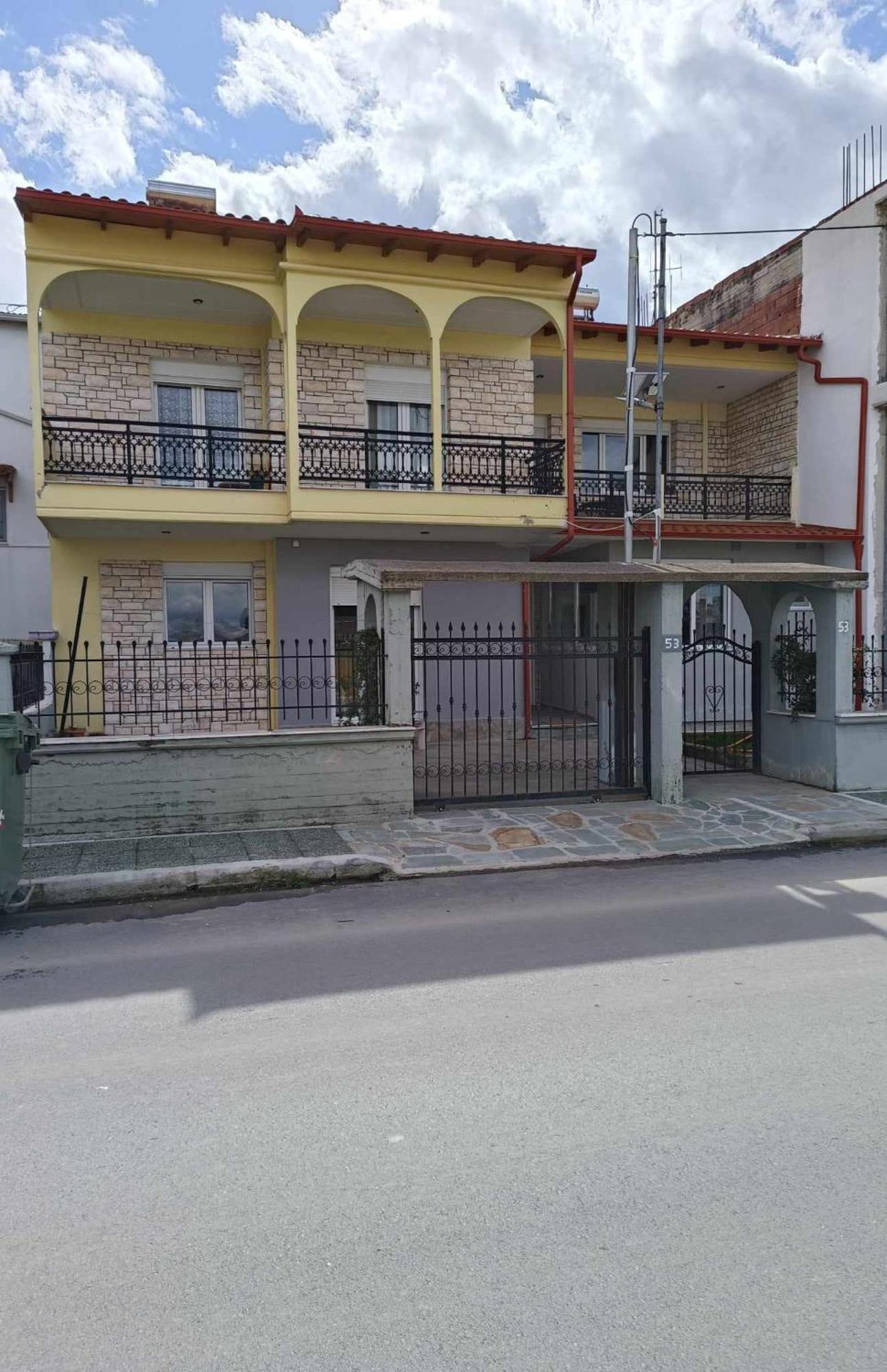 Polys Apartment And Paraskevi Studio With View プトレマイス エクステリア 写真