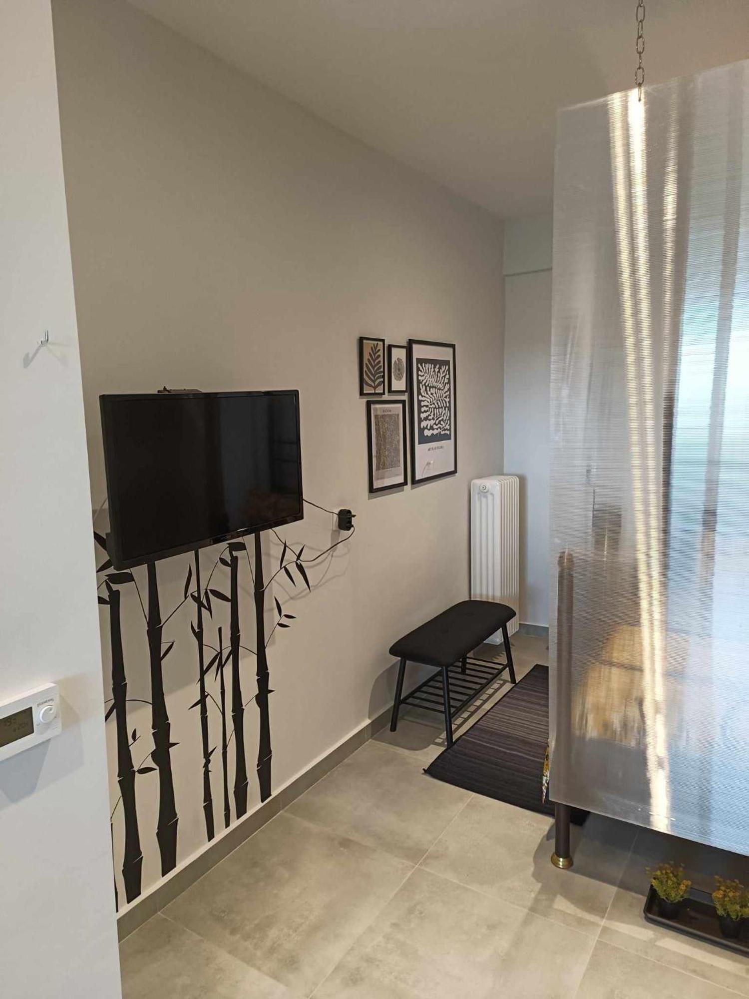 Polys Apartment And Paraskevi Studio With View プトレマイス エクステリア 写真